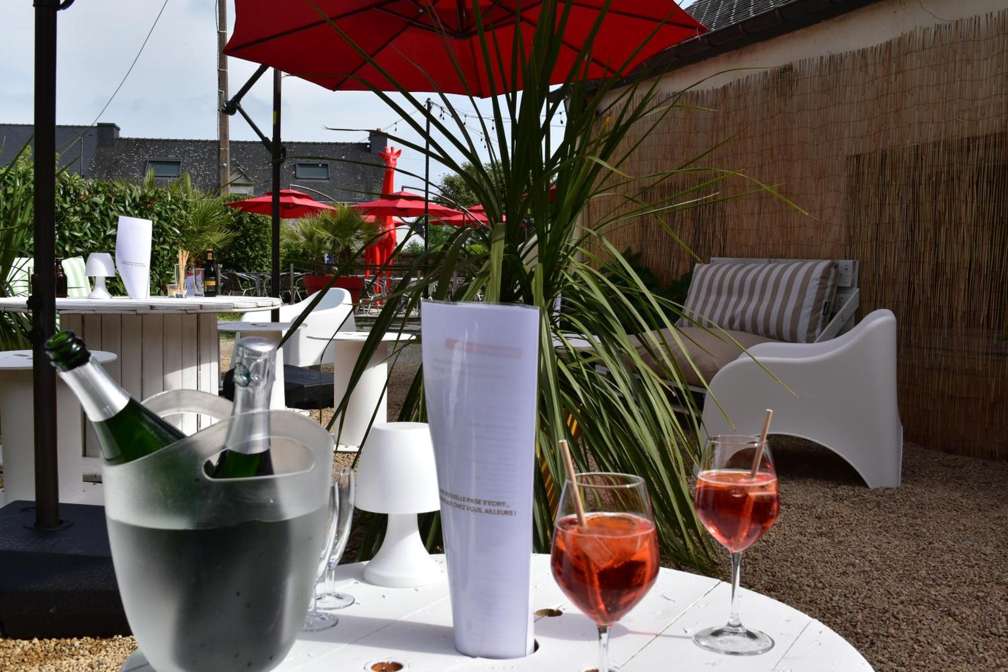 Logis Hôtel Vannes Nord Le Clos Des Hortensias Locqueltas Exterior foto